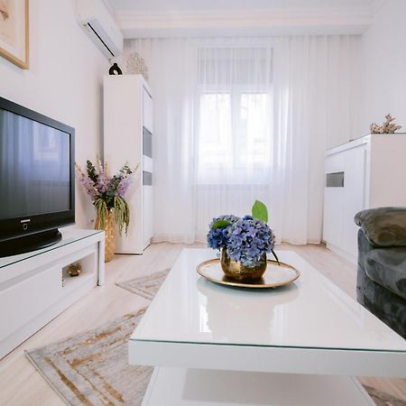 Apartamento Historic Bucharest Hideway Exterior foto